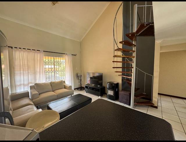 2 BEDROOM PROPERTY TO RENT IN SUNNINGHILL